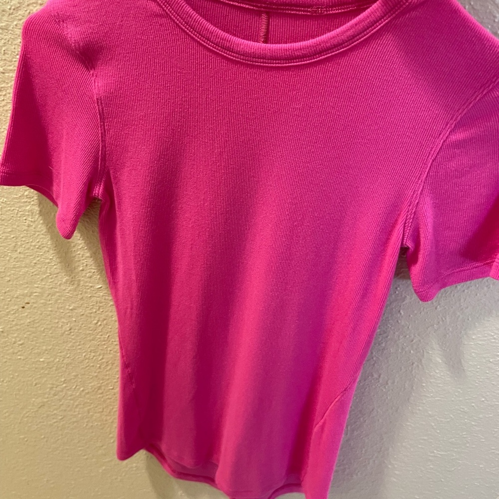 Women's Pink Short Sleeve Top